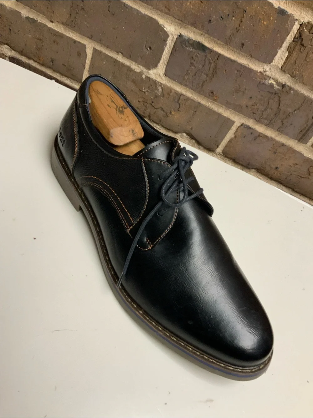 Men's Black Leather Derby Shoes - Polished Lace-Up Dress Oxfords